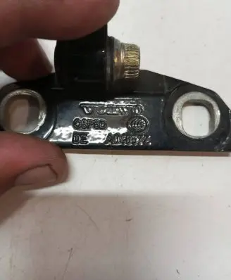 Rear door upper hinge