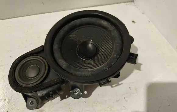 Volvo S40, V40 Front door speaker 8651208