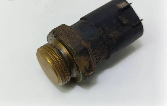 Volkswagen Polo IV 9N3 Coolant temperature sensor 1J0959481A