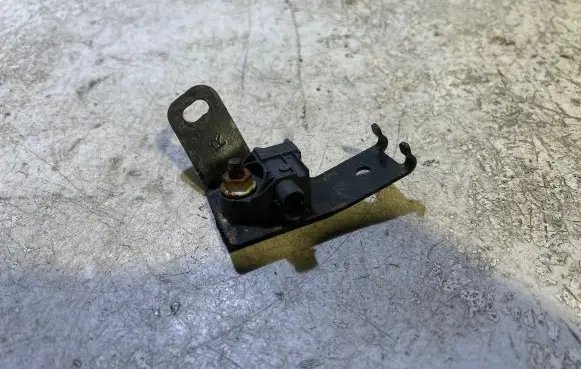 Jeep Grand Wagoneer Sensor 68429534AB 21193T 02351