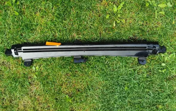 Land Rover Defender Third/center stoplight L8B2-13A613
