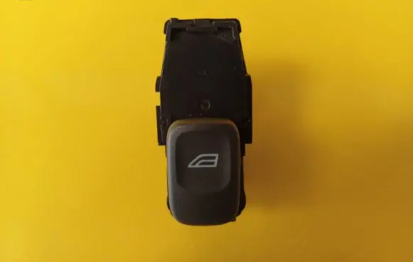 Volvo S60 Electric window control switch 9472275