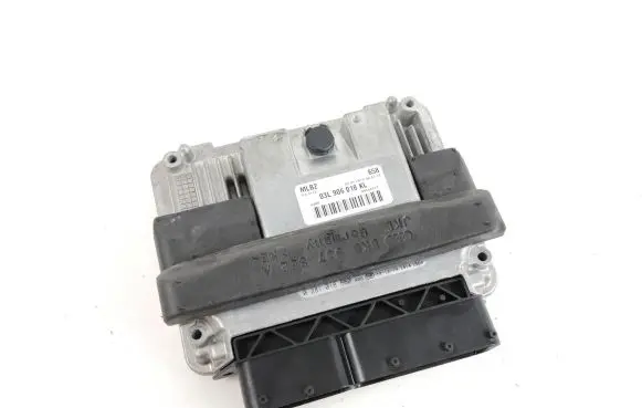 Audi A4 S4 B8 8K Engine control unit/module 03L906018KL 0281018660