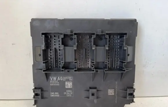 Volkswagen PASSAT CC Comfort/convenience module 3AA937087J 5WK50450