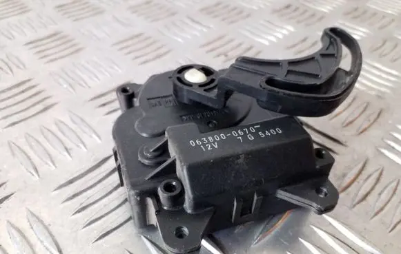 Honda Jazz Air flap motor/actuator 0638000670