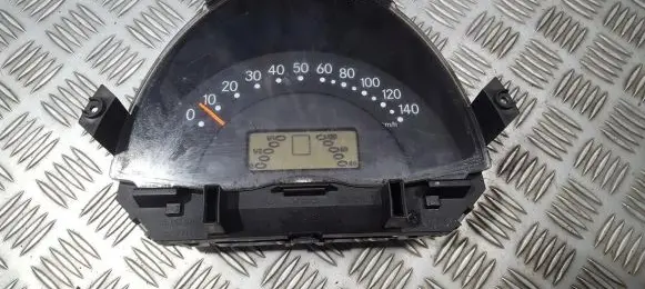 Smart ForTwo I Speedometer (instrument cluster) 110008872002 V15K030201