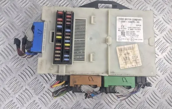 Ford Mondeo MK IV Fuse module 7G9T14A073DD LTQF01125TP 3659AF01125TP
