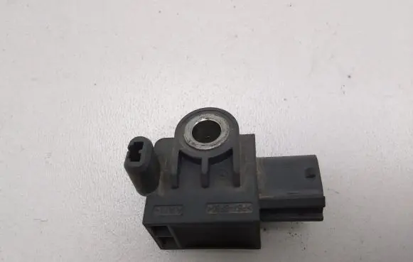 Hyundai Tucson TL Airbag deployment crash/impact sensor 95920B4000
