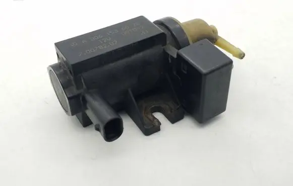 Mercedes-Benz Sprinter W906 Vacuum valve A0061536628 70078202