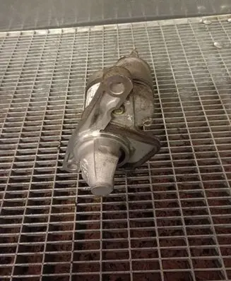 Nissan Qashqai+2 Starter motor 23300EN200 MR20DE