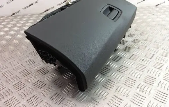BMW 5 F10 F11 Glove box 9205976