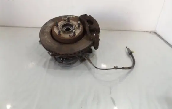 Hyundai i30 Front wheel hub spindle knuckle