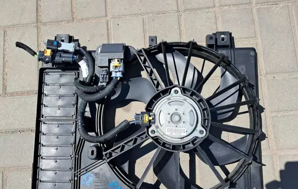 Peugeot 508 Electric radiator cooling fan 9687359380