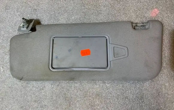 Mercedes-Benz E W211 Sun visor