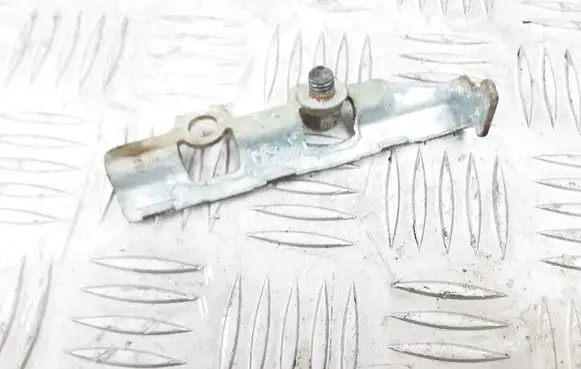 Volvo XC60 Battery bracket 