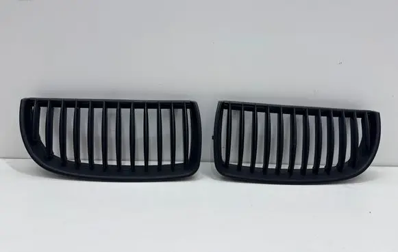 BMW 3 E90 E91 Front grill 51137064322 51137064321