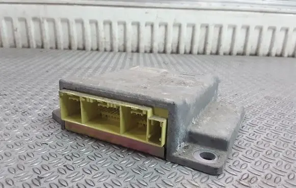 Mazda MPV Airbag control unit/module LD6457K30B