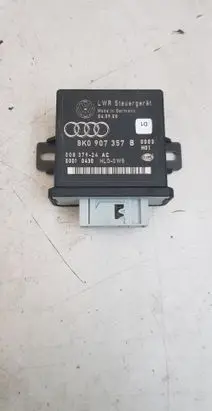 Audi A5 8T 8F Light module LCM 8K0907357B