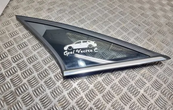 Rear vent window glass
