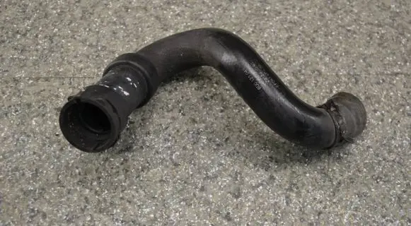 Audi A6 S6 C5 4B Engine coolant pipe/hose 8D0121049 ZD241086