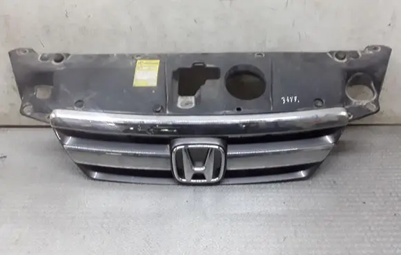 Honda FR-V Front bumper upper radiator grill