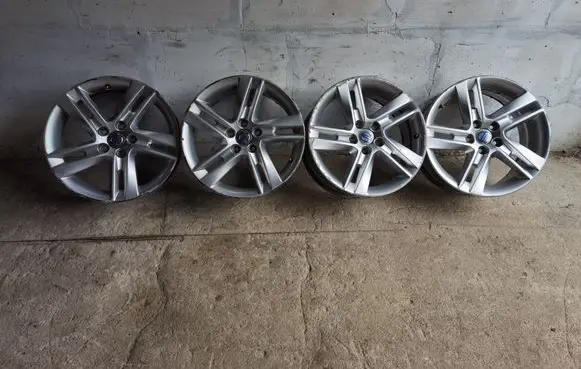 Volvo S60 R17 alloy rim 