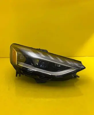 Audi A4 S4 B9 8W Headlight/headlamp 8W0941036G