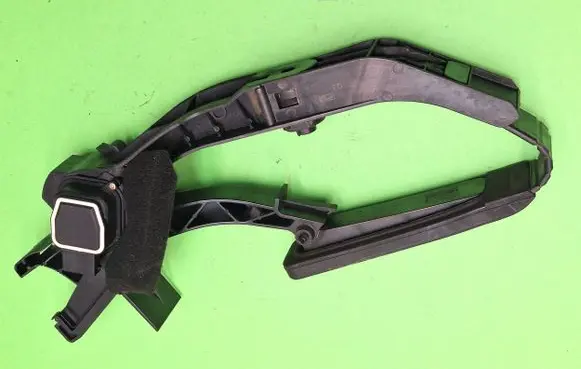 Mercedes-Benz C W203 Accelerator throttle pedal a2113000404