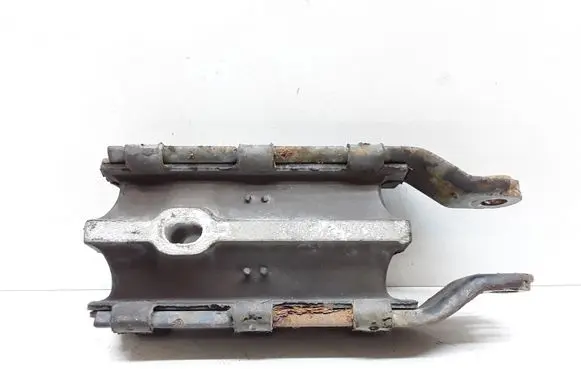 Volvo V60 Engine mount bracket 8G9N6P082BA 31262935