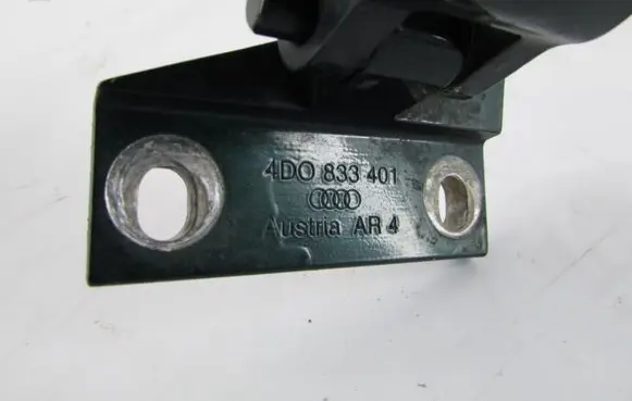 Rear door hinge set