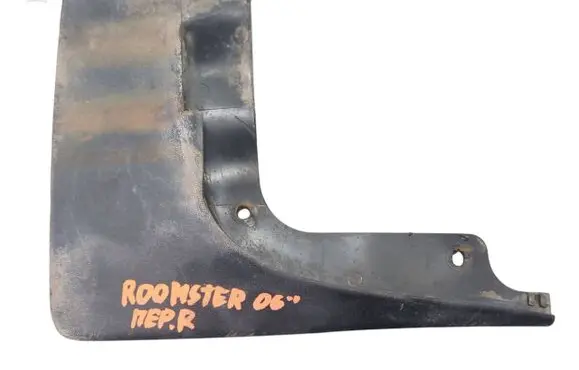 Skoda Roomster (5J) Front mudguard 5J0821174 5J08211749B9