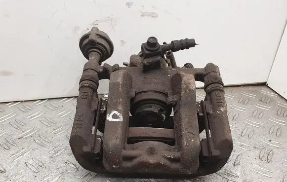 Opel Zafira C Rear brake caliper