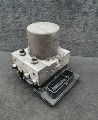 Audi A4 S4 B8 8K ABS Pump 8K0907379CJ