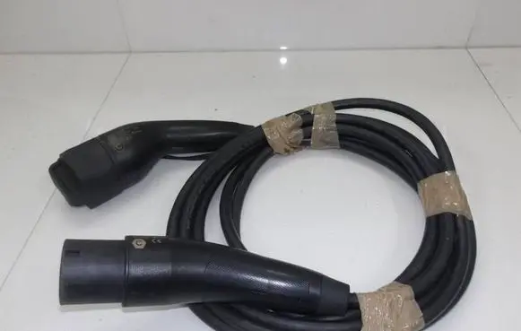 Volvo C40 Electric car charging cable EIAM-E20TEA