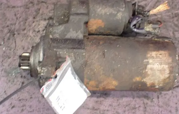 Volkswagen Golf IV Starter motor 