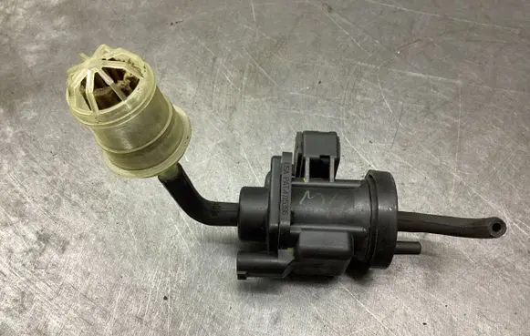 Mercedes-Benz C W203 Turbo solenoid valve A0005450427