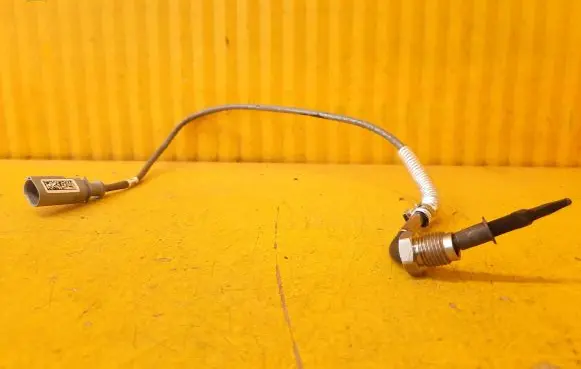 Skoda Kodiaq Exhaust gas temperature sensor 05L906088CA