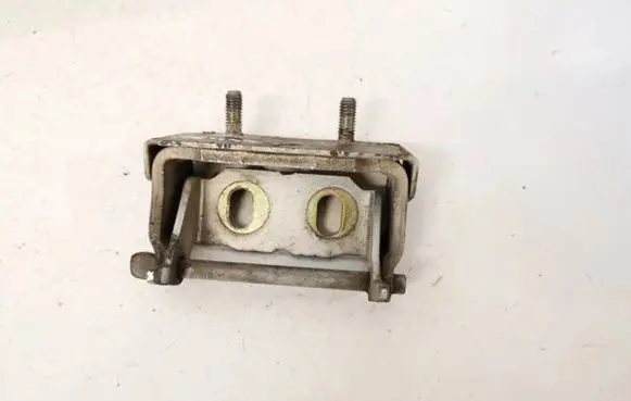 Ford Focus Tailgate/trunk/boot hinge