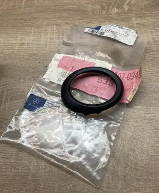 Mercedes-Benz E W212 Front fog light trim/grill A2128850774 A2128850474