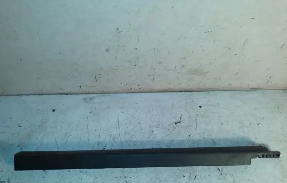 Mercedes-Benz C AMG W204 Front sill trim cover A2042677524