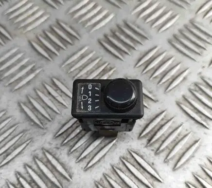 Nissan Patrol Y61 Headlight level height control switch 2519036R60