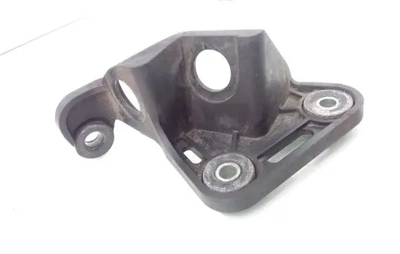 Volkswagen PASSAT B6 Gear shift cable bracket 1K0711789J