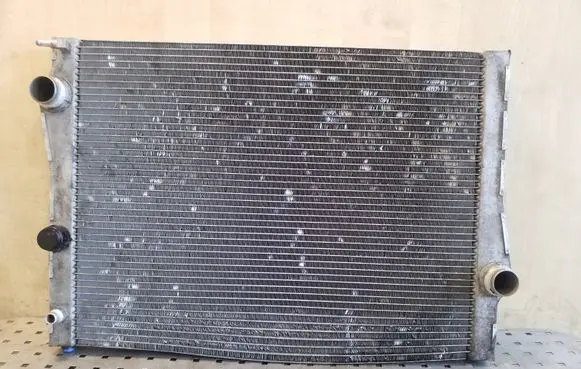 BMW X5 E70 Coolant radiator 7533472