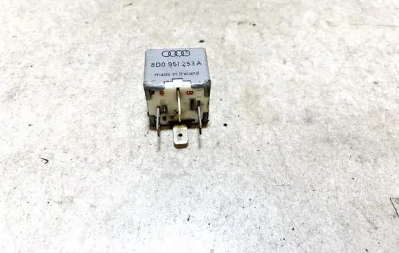 Audi A6 S6 C5 4B Other relay 8d0951253a