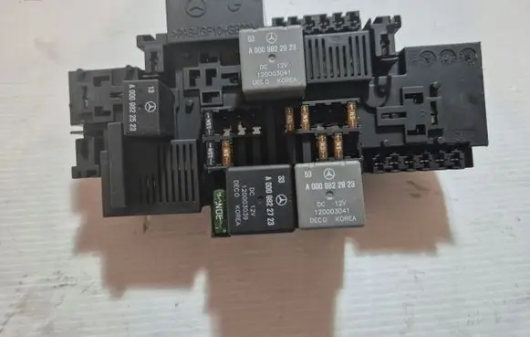 Mercedes-Benz S W222 Fuse module