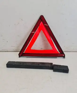 Mercedes-Benz B W245 Emergency warning sign 27R030017