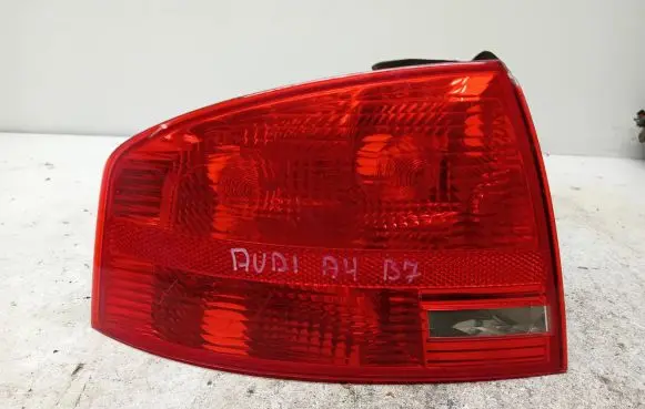 Audi A4 S4 B7 8E 8H Rear/tail lights 8E5945095A