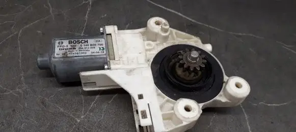 Ford Focus Headlight level adjustment motor 0146B00700
