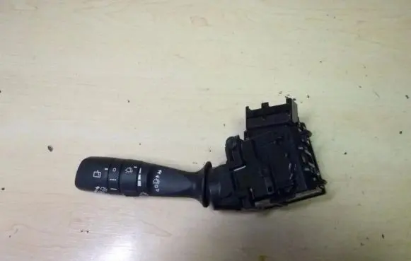 Multifunctional control switch/knob
