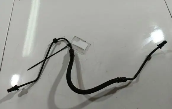 Volkswagen PASSAT CC Clutch pipe/line 